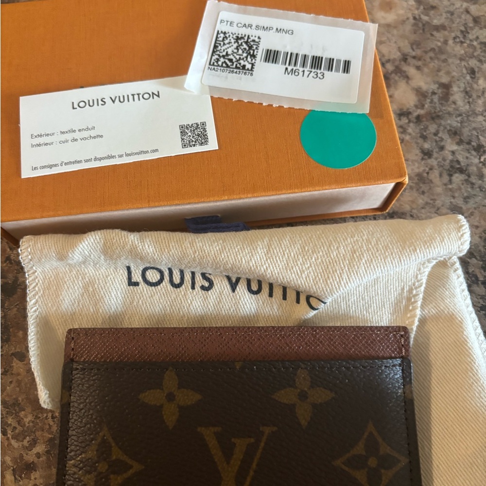 Louis Vuitton card holder